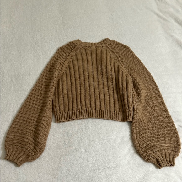 Cropped sweater - Picture 3 of 3